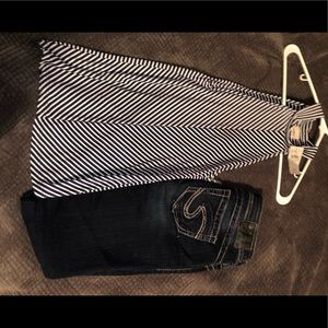 Buckle top with tags. Super cute!